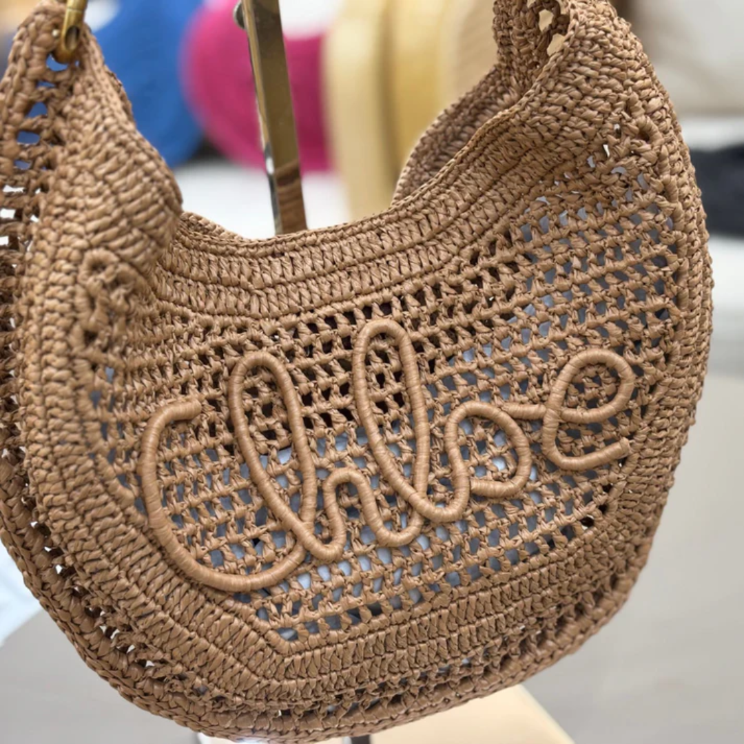CHLOÉ SUMMER RAFFIA BANANA BAG