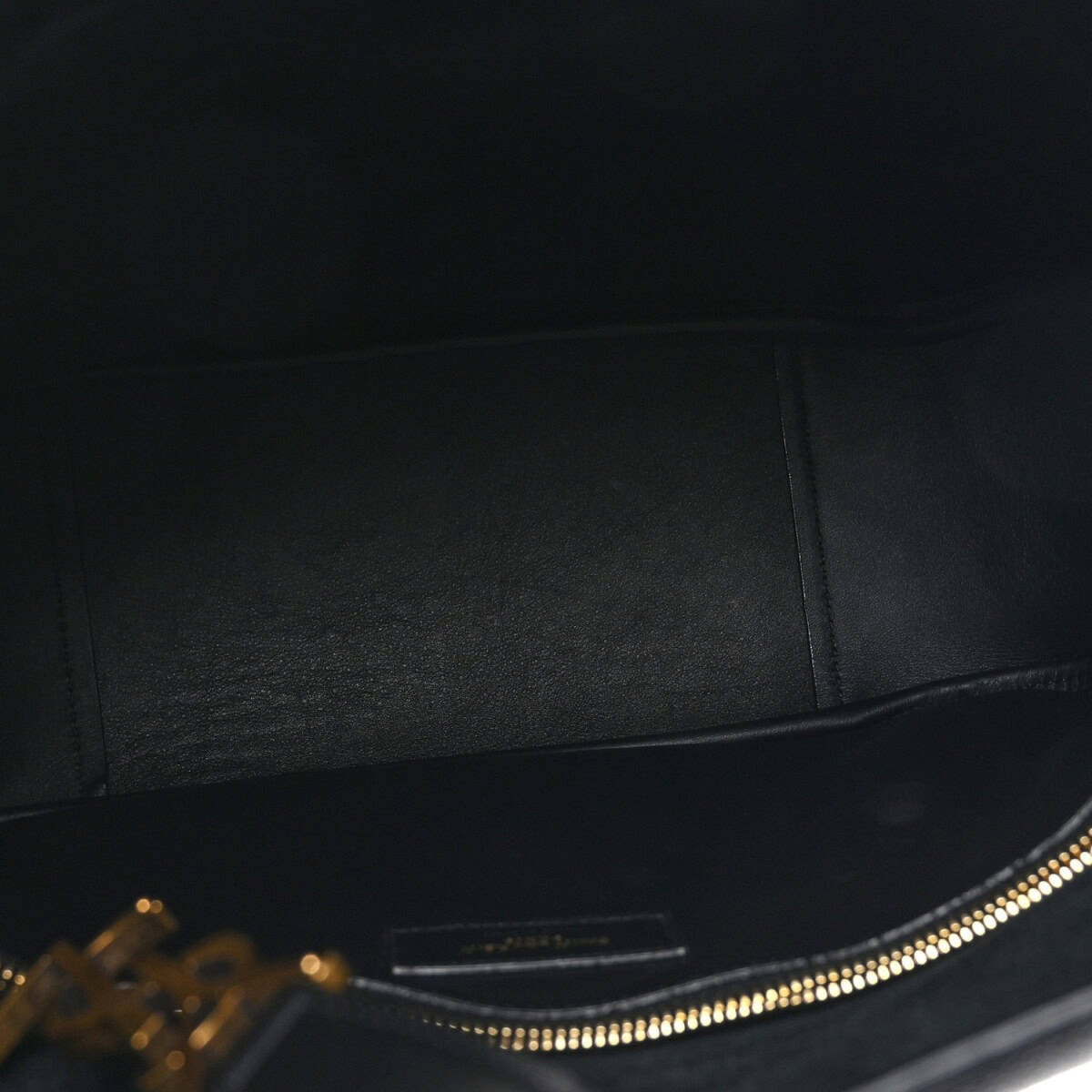 YVES SAINT LAURENT SMALL HANDBAG MADE OF GRAINED LEATHER