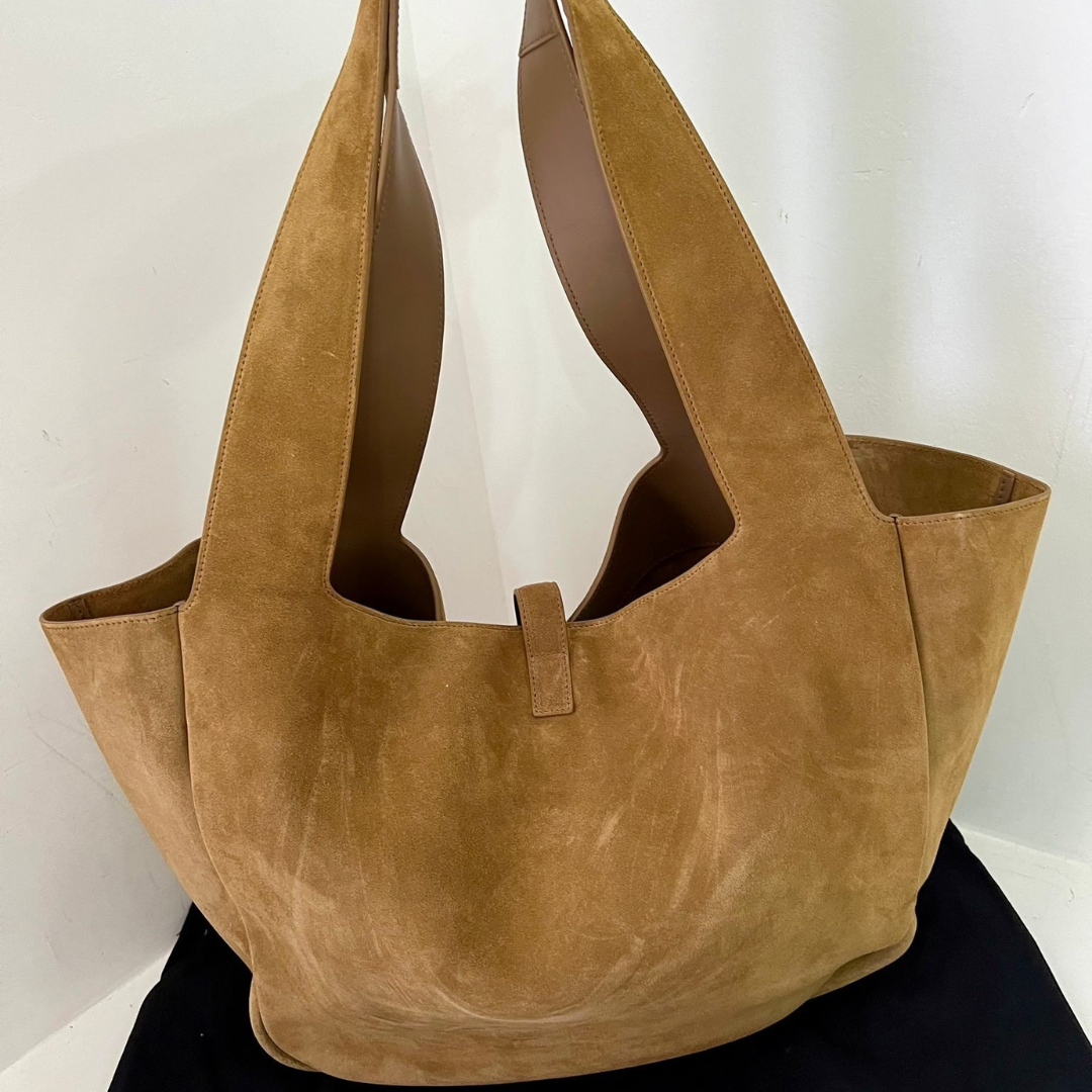 SAINT LAURENT LE 5 À 7 BEA SUEDE BAG